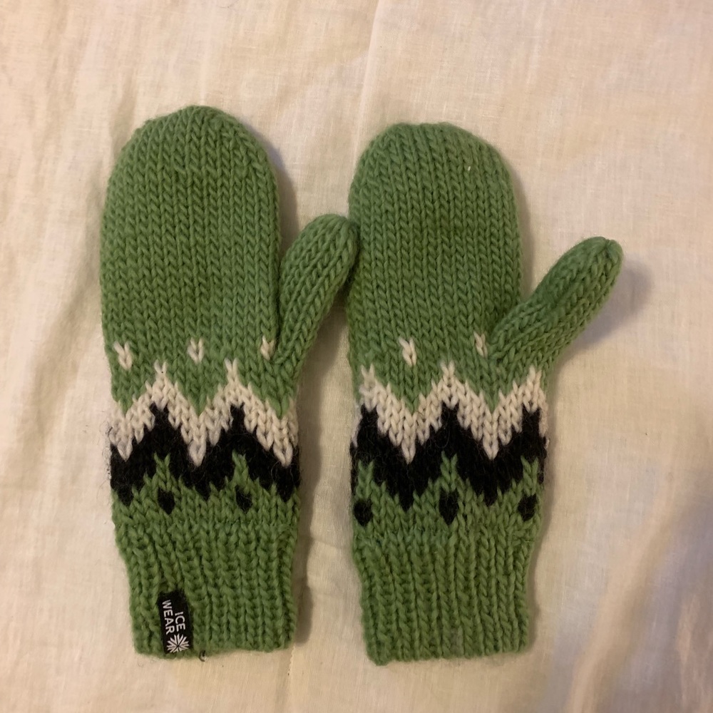 Women’s Mittens - from Iceland!